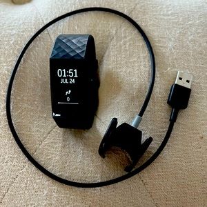 Fitbit Charge 4